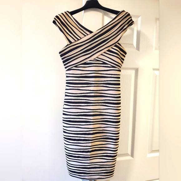 Beautiful Herve Leger Like Dress - Picture 1 of 1